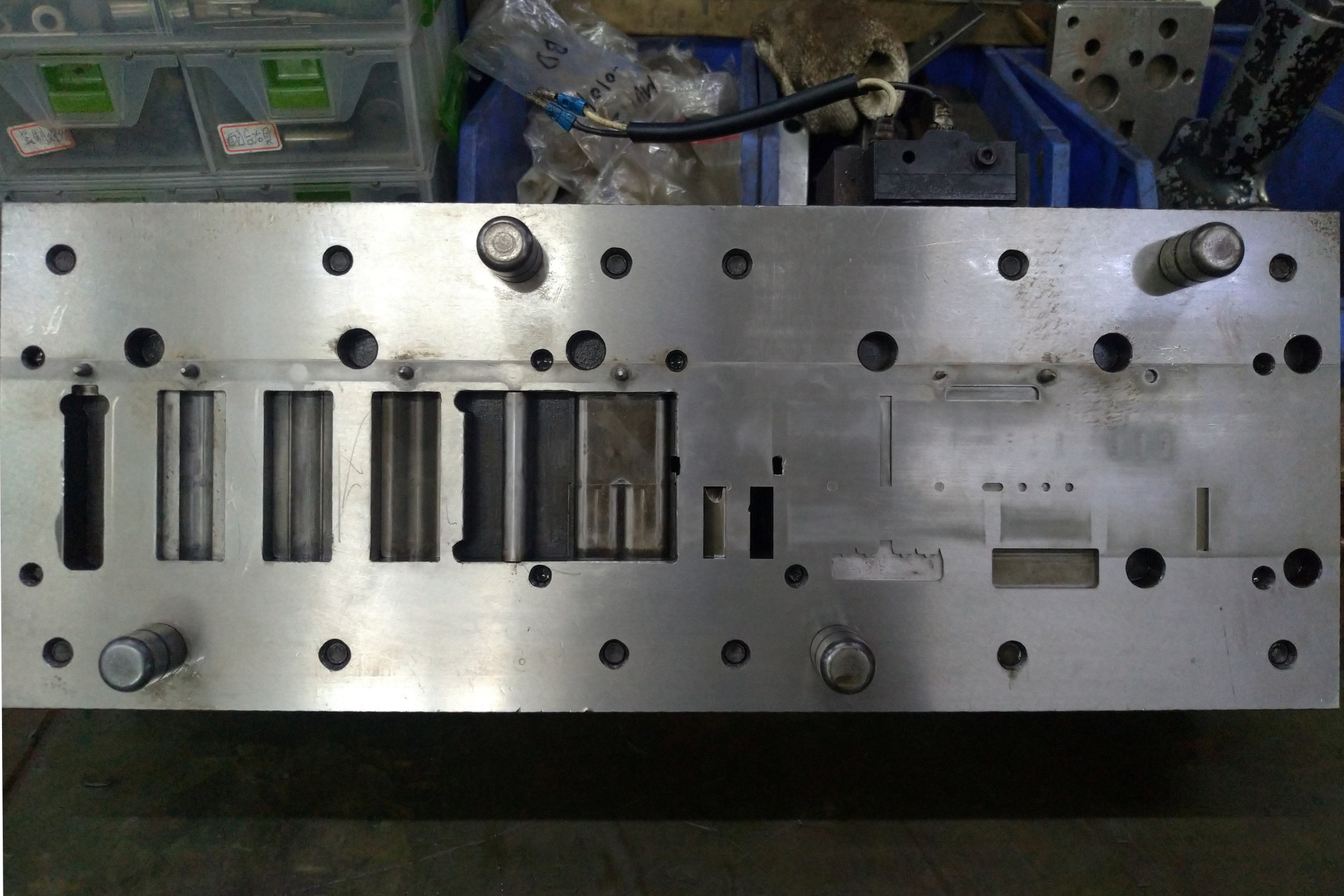 15 - Molds
